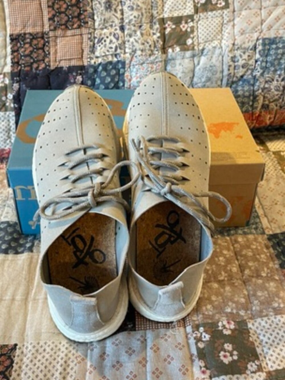 OTBT Women's Alstead Sneakers in Greige - Size 9